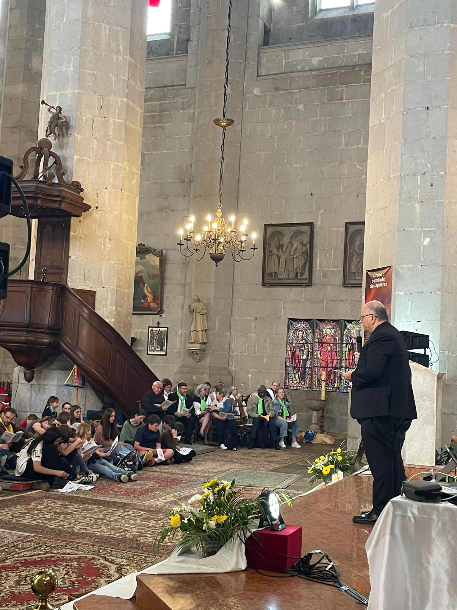 Temps d'accueil et de louange