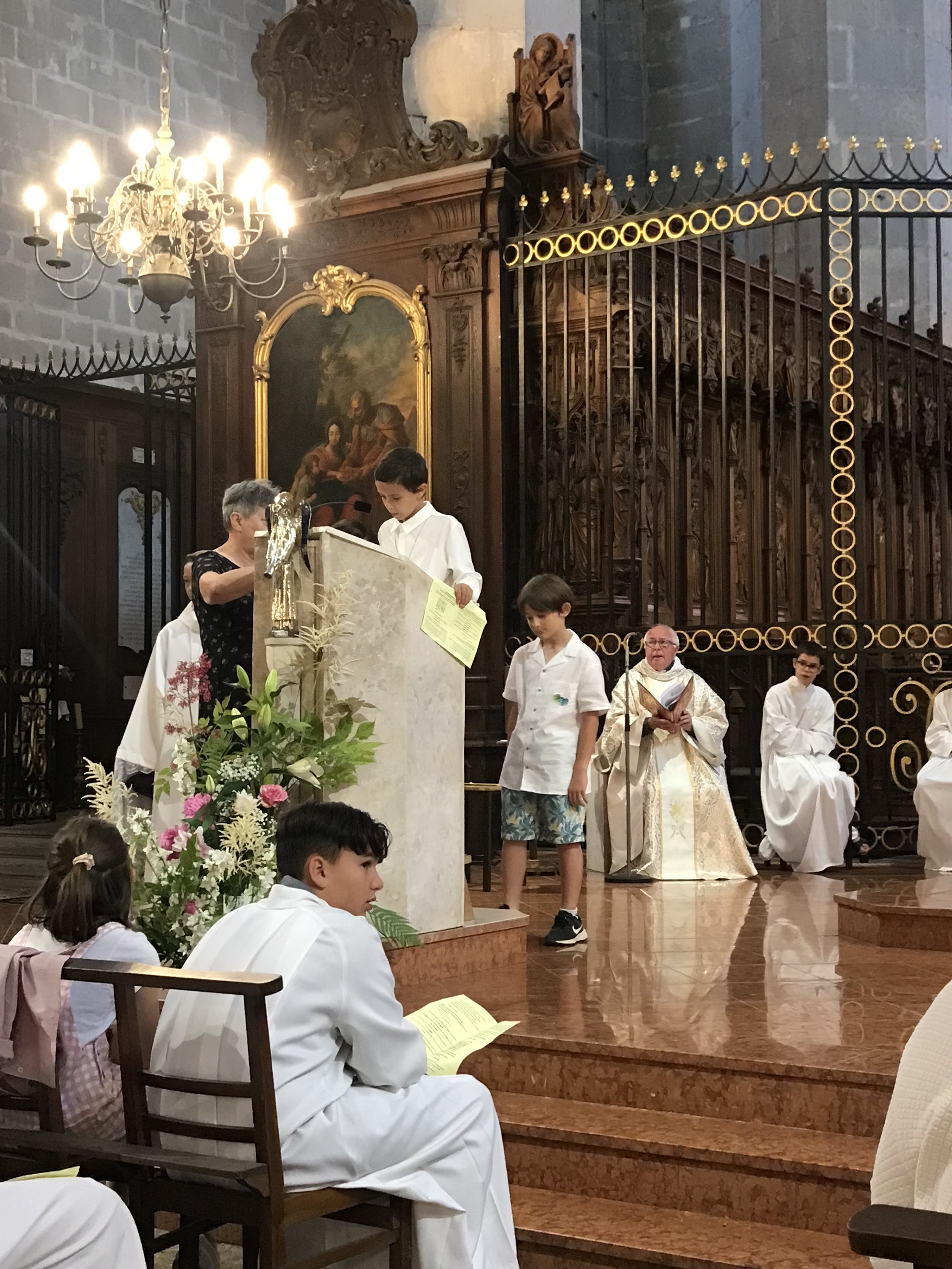 Baptême, 1ère communion et profession de foi des jeunes de Viry