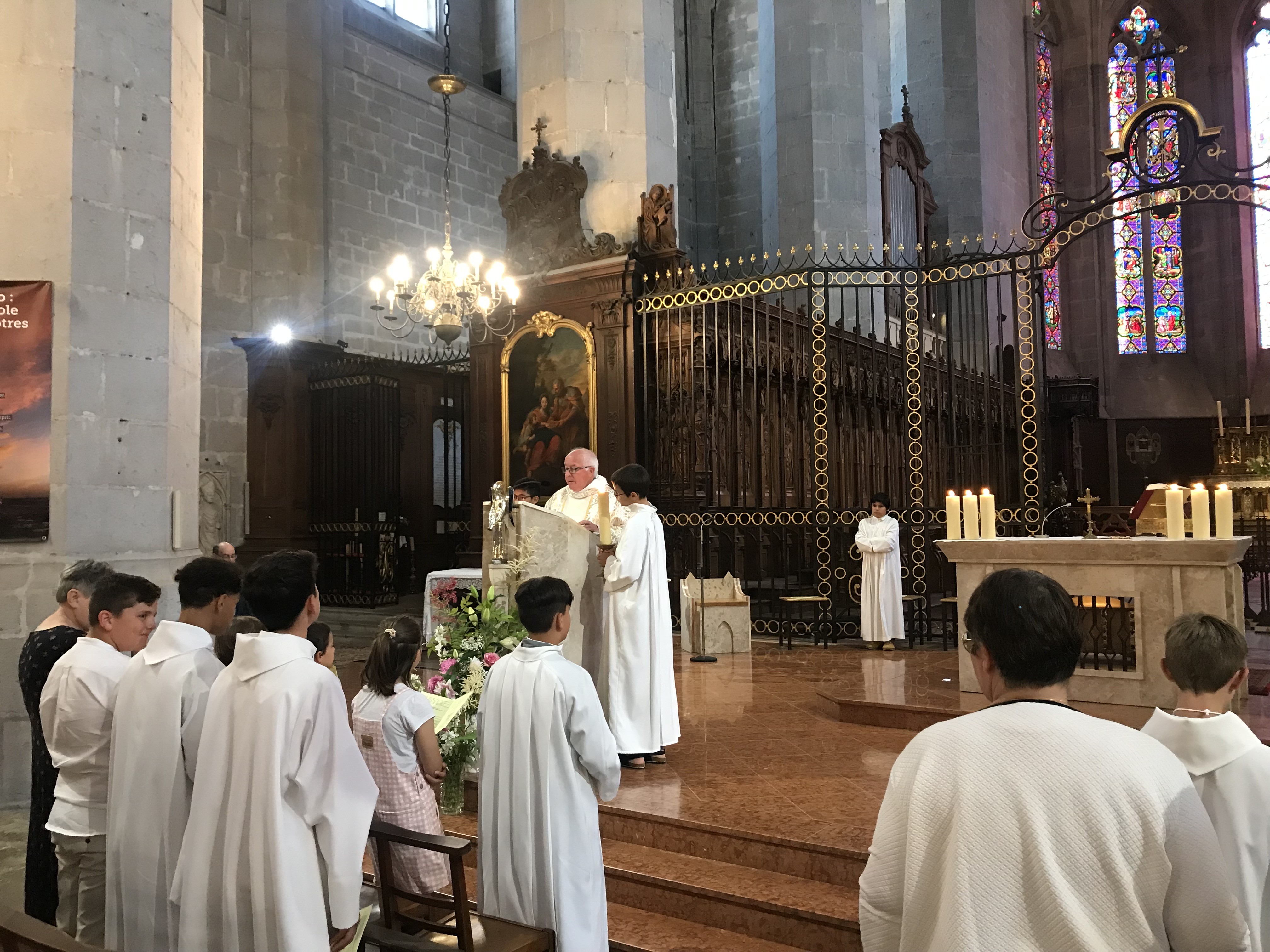 Baptême, 1ère communion et profession de foi des jeunes de Viry