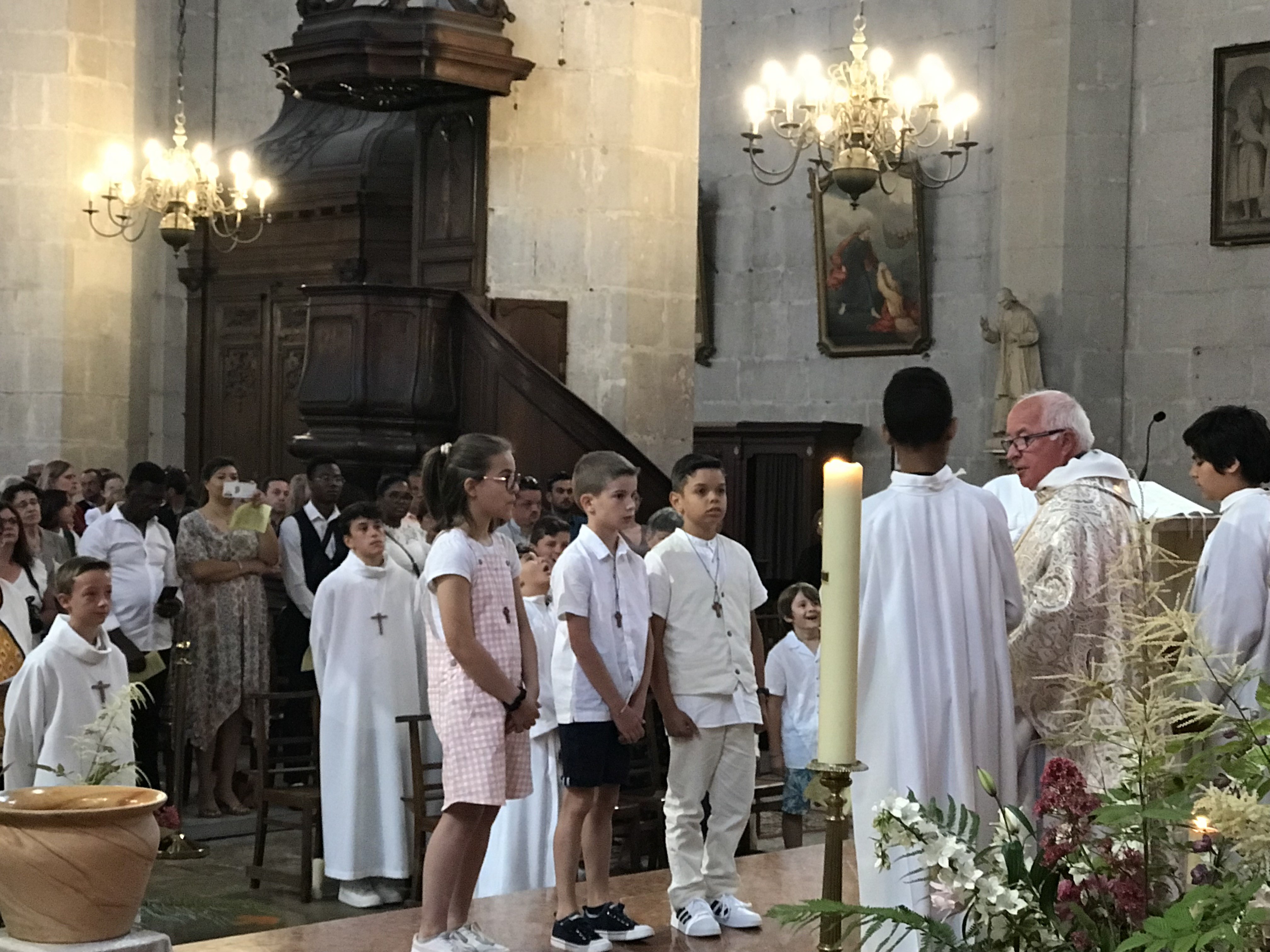 Baptême, 1ère communion et profession de foi des jeunes de Viry