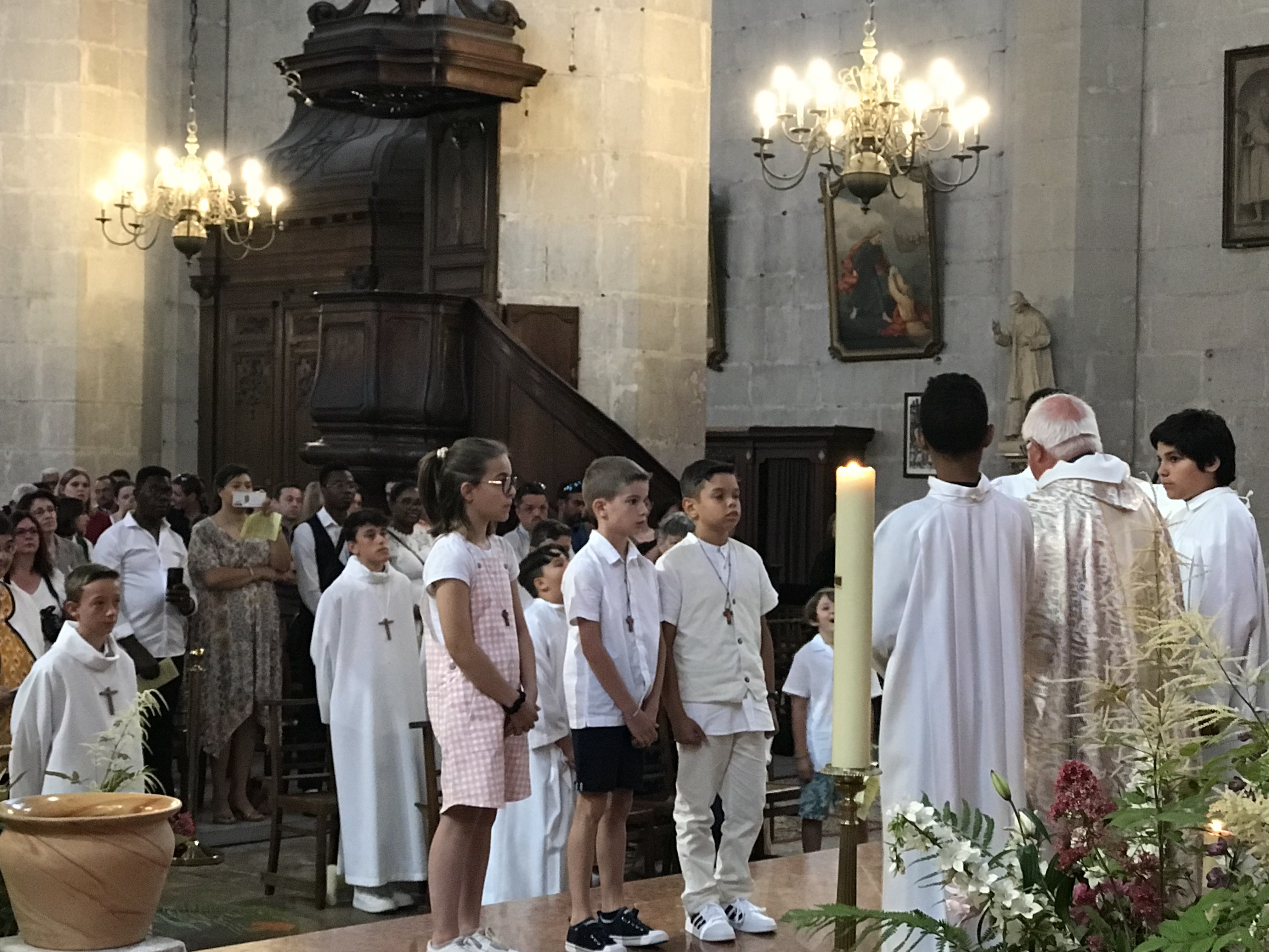 Baptême, 1ère communion et profession de foi des jeunes de Viry