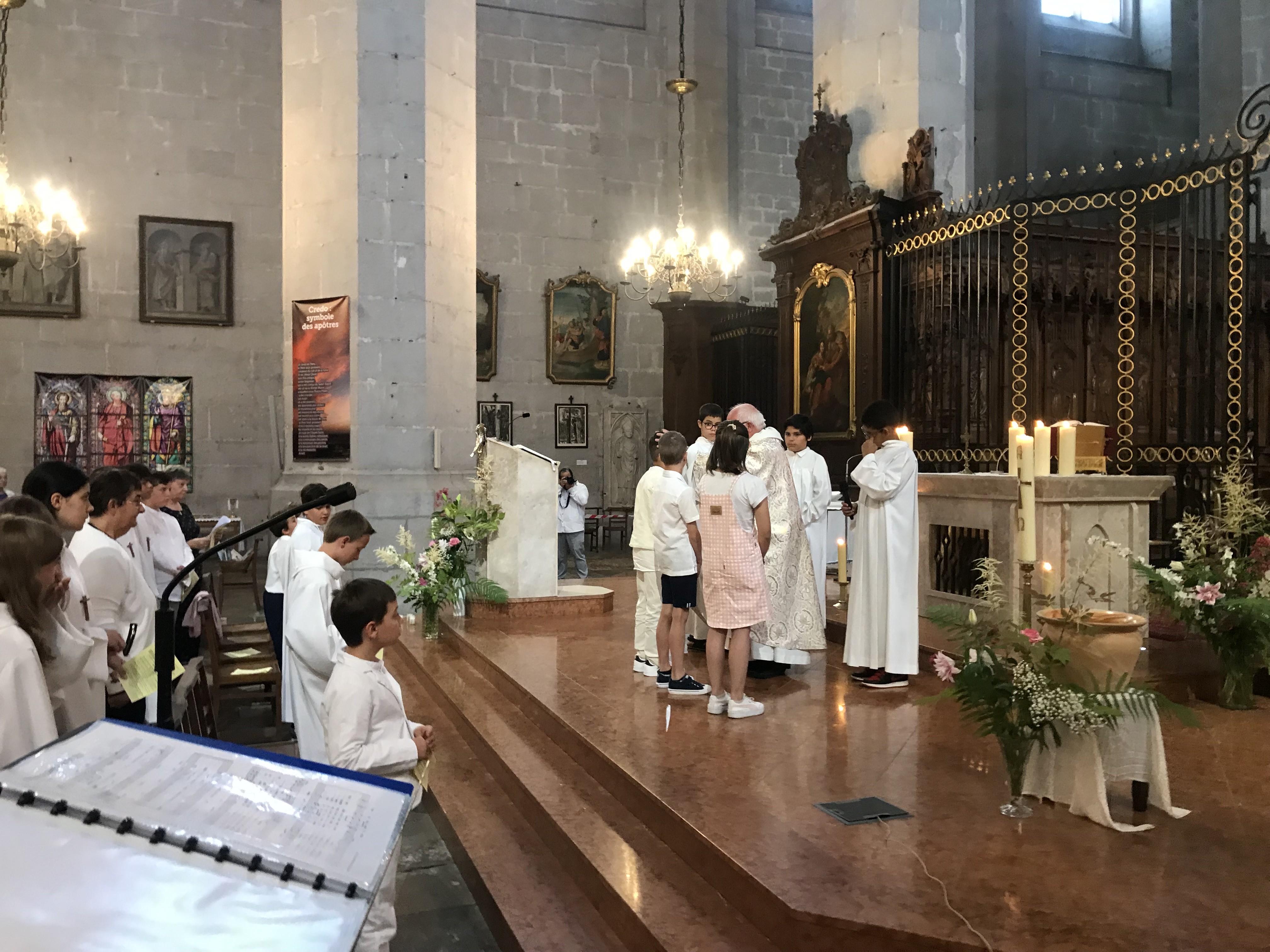 Baptême, 1ère communion et profession de foi des jeunes de Viry