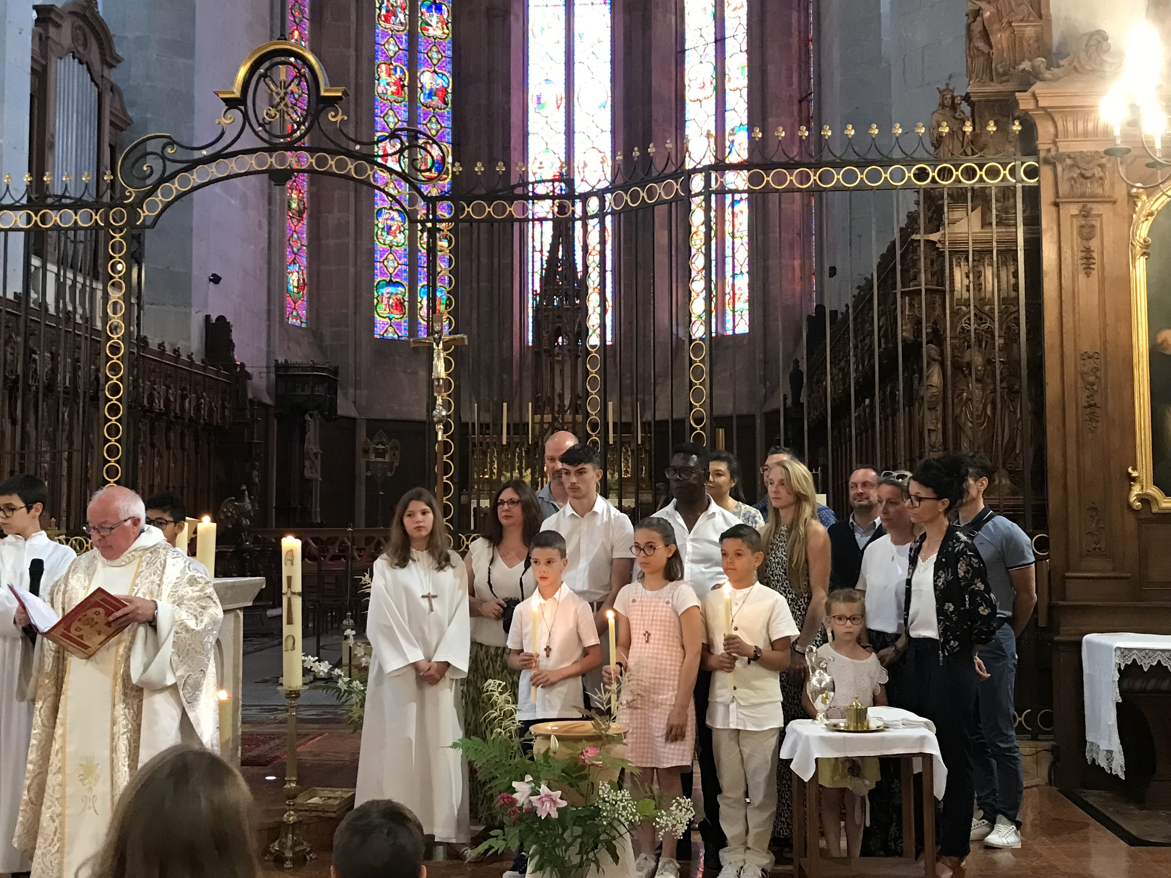 Baptême, 1ère communion et profession de foi des jeunes de Viry