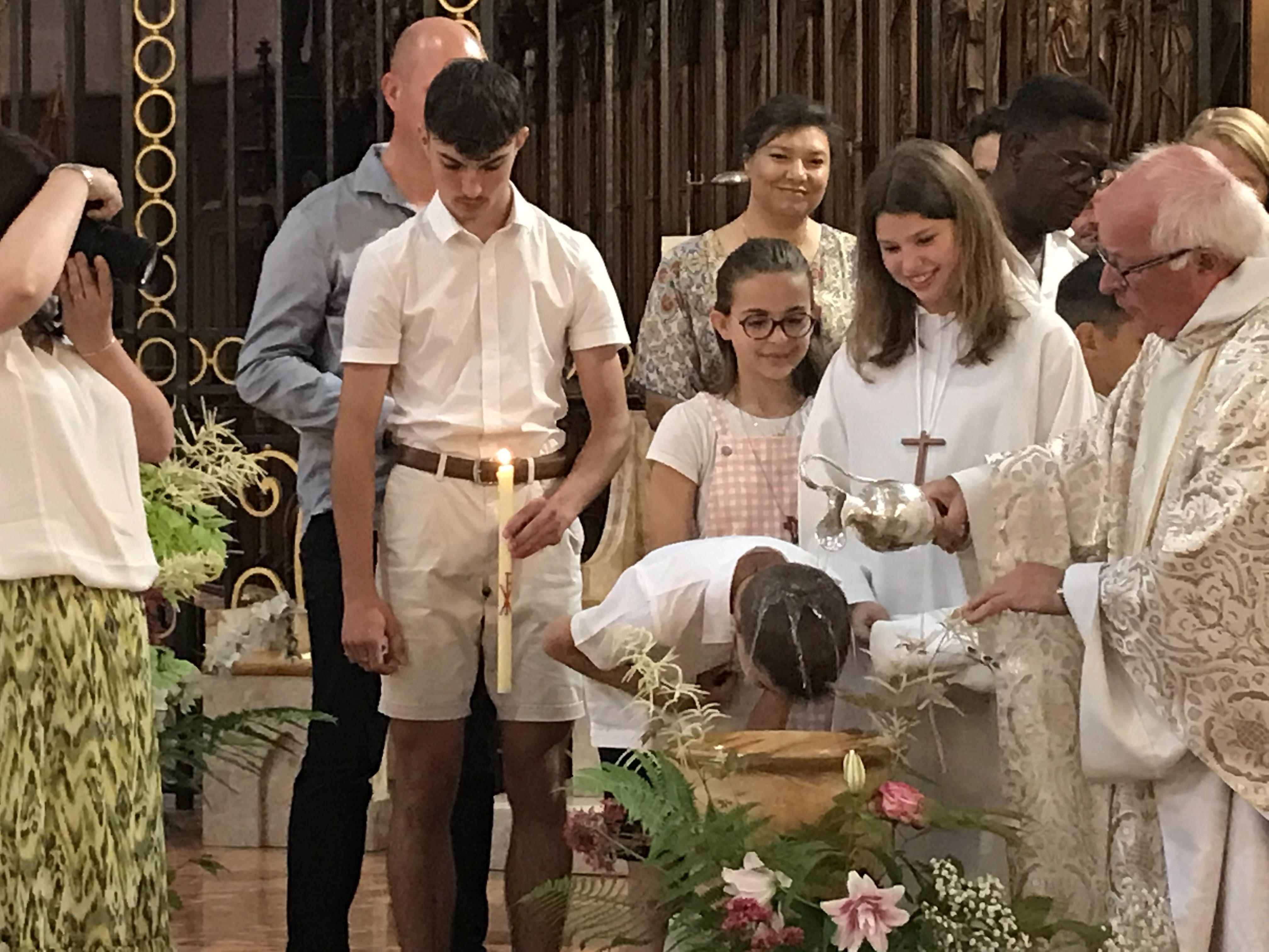 Baptême, 1ère communion et profession de foi des jeunes de Viry