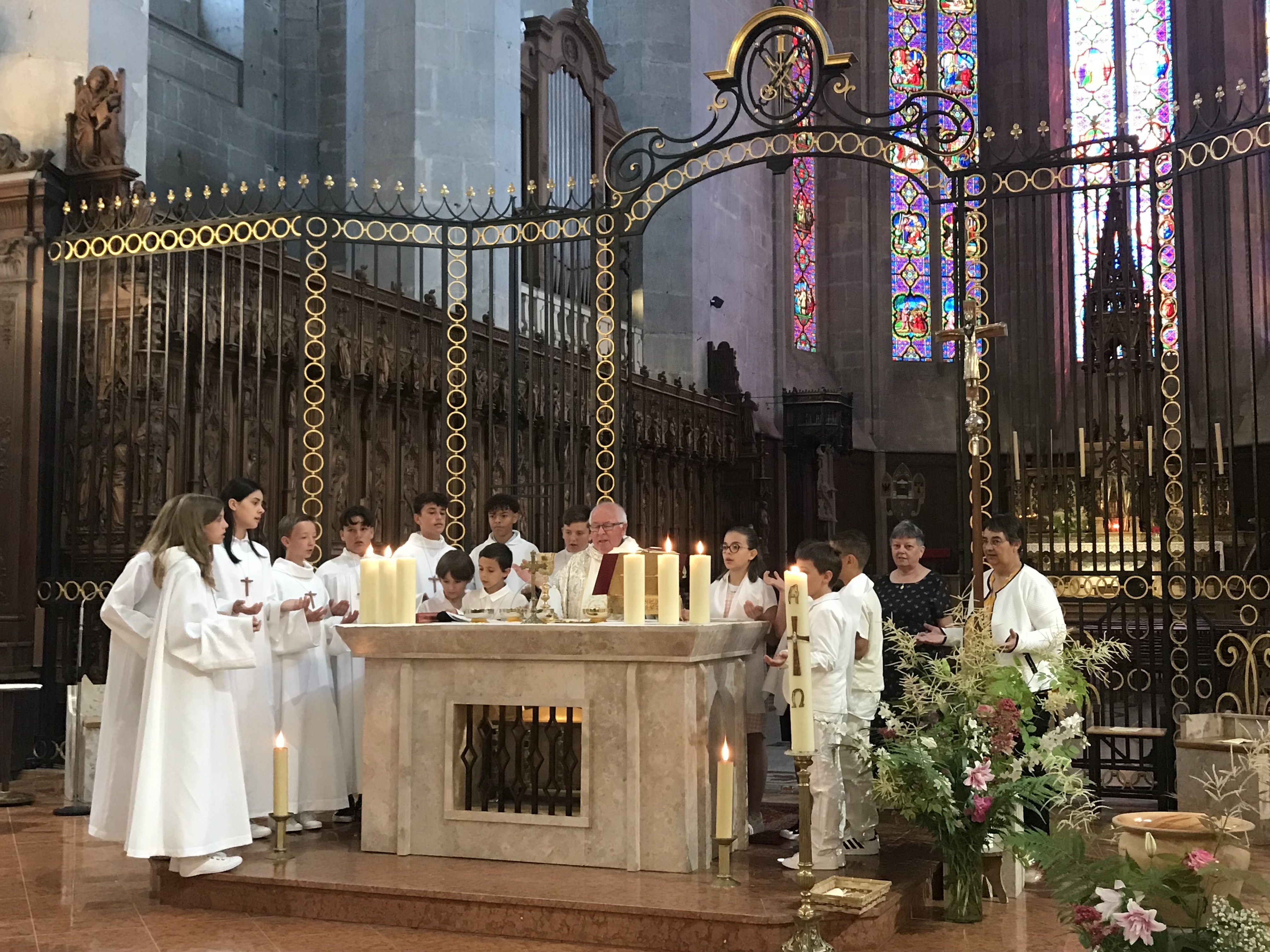 Baptême, 1ère communion et profession de foi des jeunes de Viry