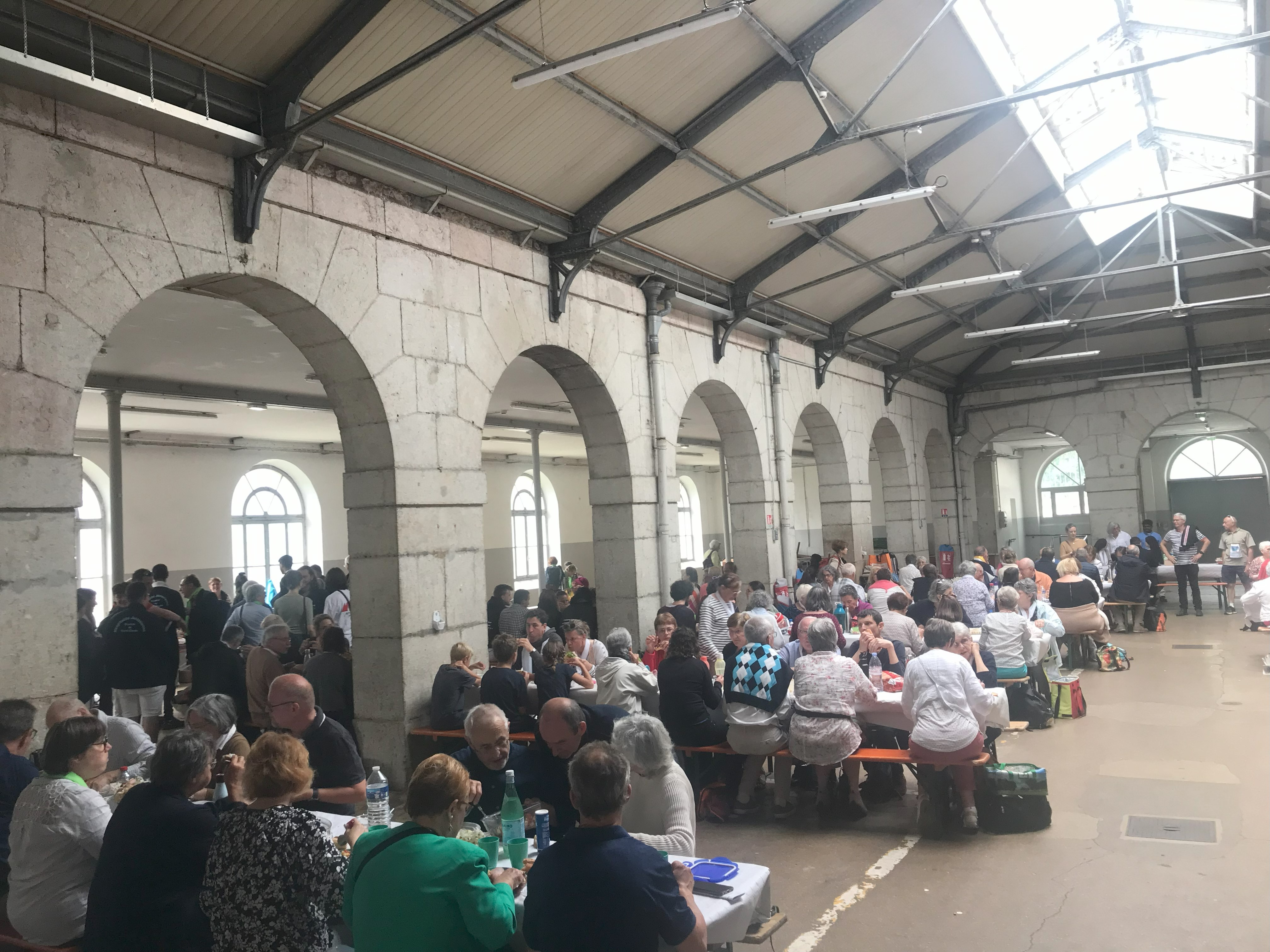 Repas à la Grenette et temps de jeux à Saint Oyend