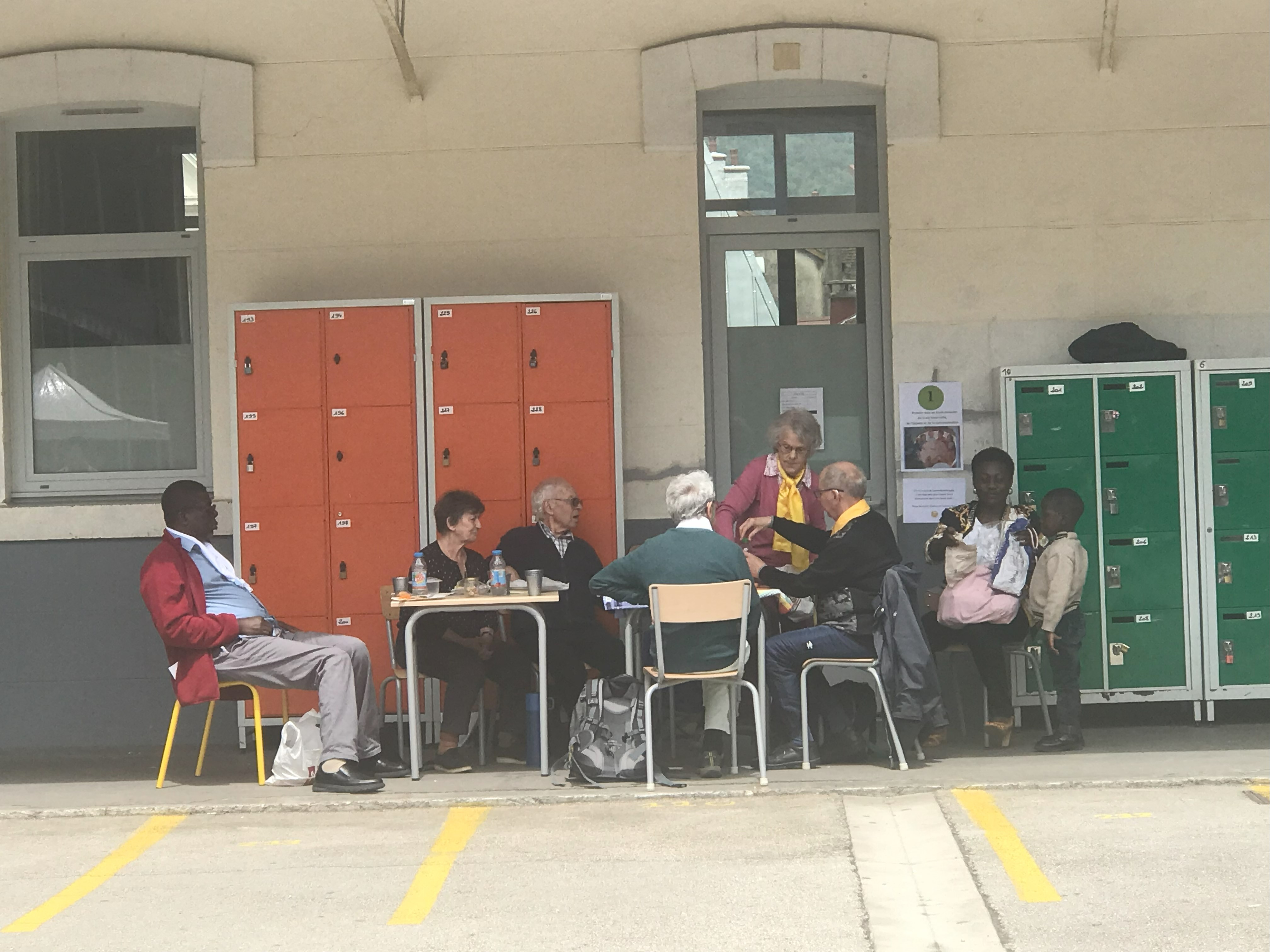 Repas à la Grenette et temps de jeux à Saint Oyend